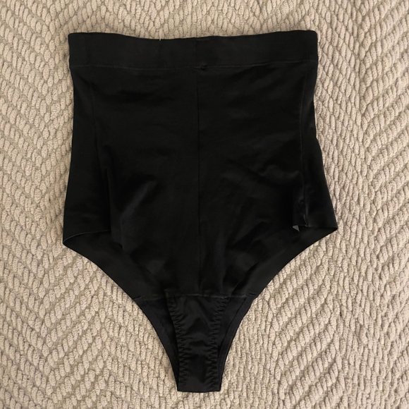 Spanx - Suit Your Fancy High-Waisted Thong - Picture 5 of 6